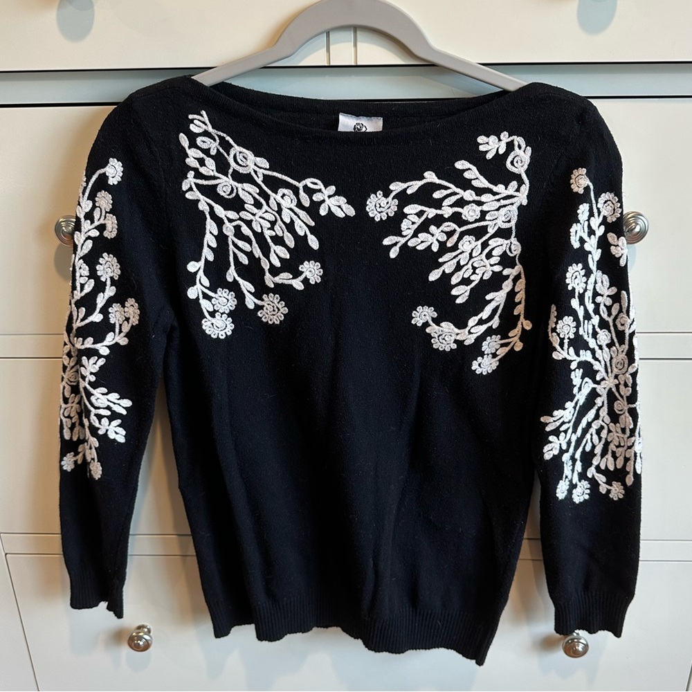 Black and White Floral Embroidered Sweater